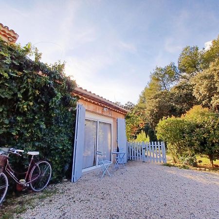 Studio Avec Jardin Entre Aix-En-Provence, Luberon Et Verdon Peyrolles-en-Provence Exterior photo